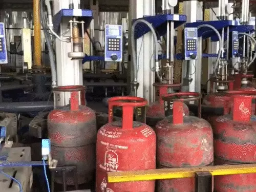 10 kilo gas filling cylinders