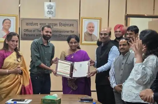 इस MoU में श्रवण बाधितों को ट्रेनिंग के साथ-साथ स्किलस भी सिखाए जाएंगे