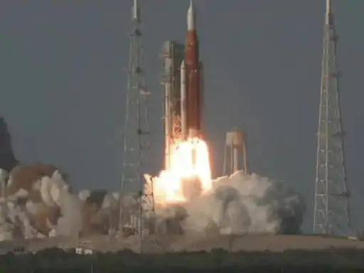 आर्टेमिस-II मिशन लॉन्च