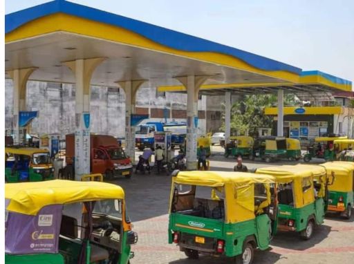 दिल्ली-NCR में ₹2 प्रति किलो महंगी हुई सीएनजी, इस महीने चौथी बार बढ़े दाम!