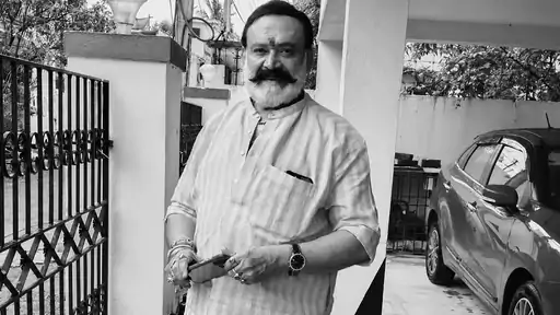  मलयालम अभिनेता संतोष नायर