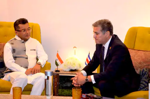 विदेश राज्य मंत्री पबित्र मार्गेरिटा ने कोस्टा रिका में विज्ञान और तकनीक मंत्री पाउला जमोरा के साथ बैठक की