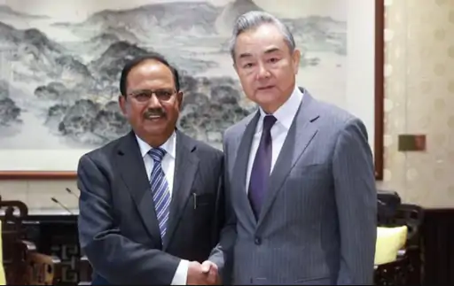 NSA अजीत डोभाल और चीनी विदेश मंत्री वांग यी के बीच द्विपक्षीय वार्ता 