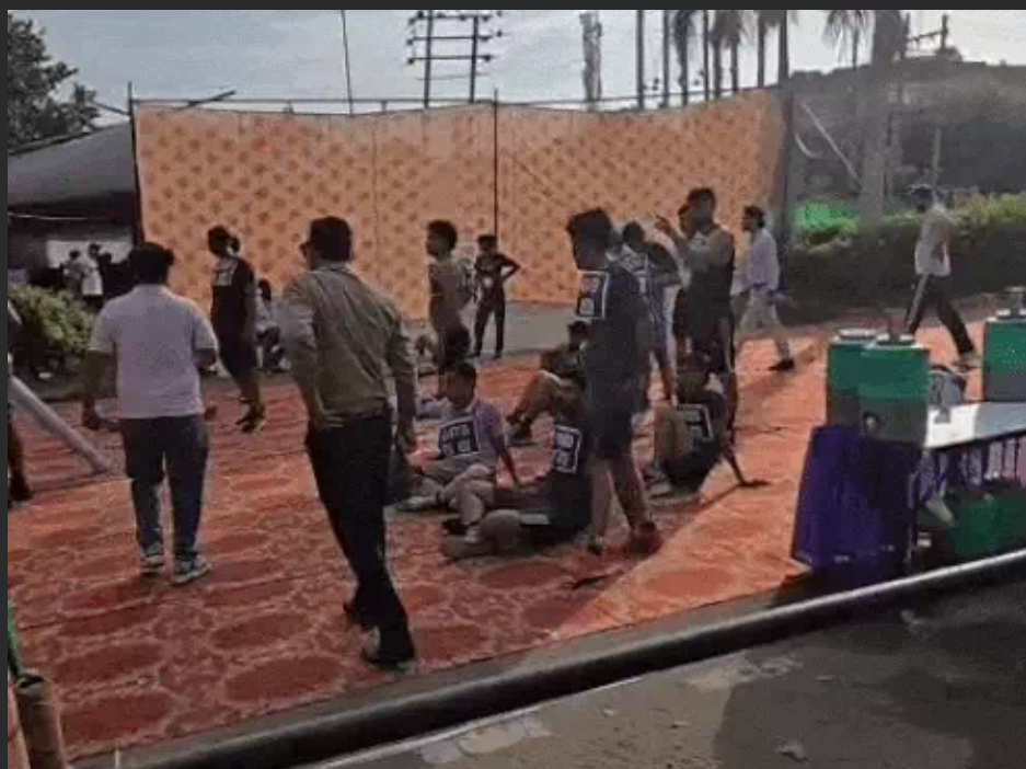 पुलिस भर्ती में फिजिकल टेस्ट देने पहुंचे अभ्यर्थी।