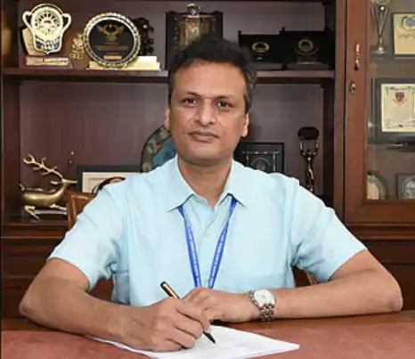 गाइस प्रशासनिक नियुक्तियां
